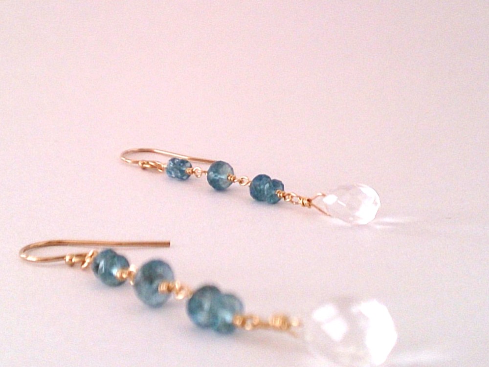 14kgf 天然石サンタマリアアクアマリンとクリスタルクォーツのピアス／イヤリング