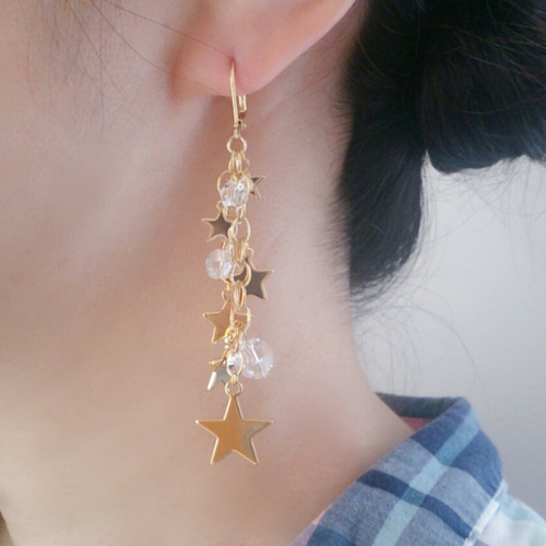 星屑のピアス／イヤリング クリスタルver. ピアス（フック