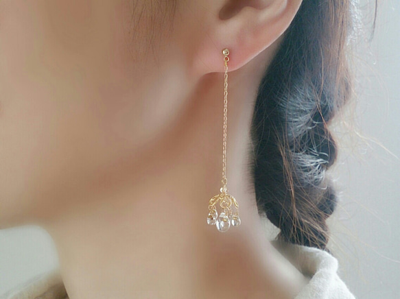 全新銀色現已上市！已售出 500 多件商品！ 3D吊燈耳環 第1張的照片