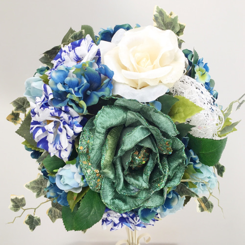 現品限り！在庫一掃SALE》ラウンドブーケ・ブートニアset ブーケ Atelier咲趣/フルールウルーズ 通販  1980142｜Creema(クリーマ)