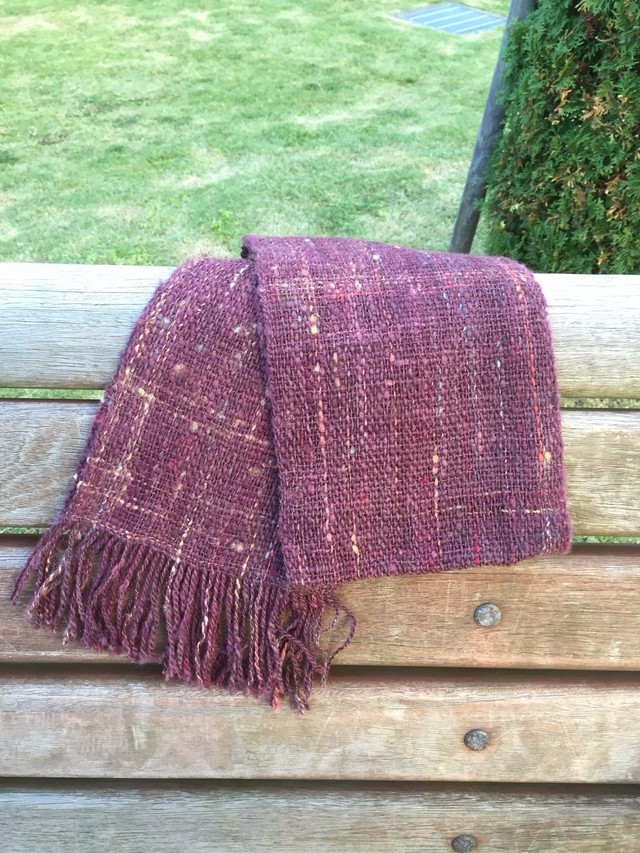 草木染手紡・手織マフラー【こなしとコチニール】