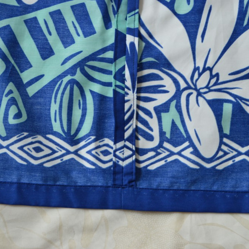 パウスカートロイヤルブルー(濃青)ティアレ・タパエレメント柄 丈74