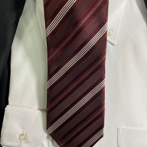 京都右京silkネクタイ 魔法のワインレッド色の効果 ネクタイ・蝶