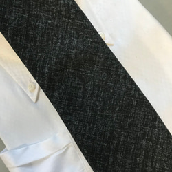 日本の伝統色綿ネクタイ　墨色 7枚目の画像