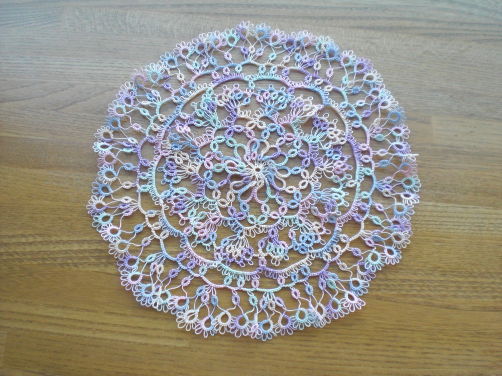 ハンドメイドタティングレース編みドイリー極細DMC70番