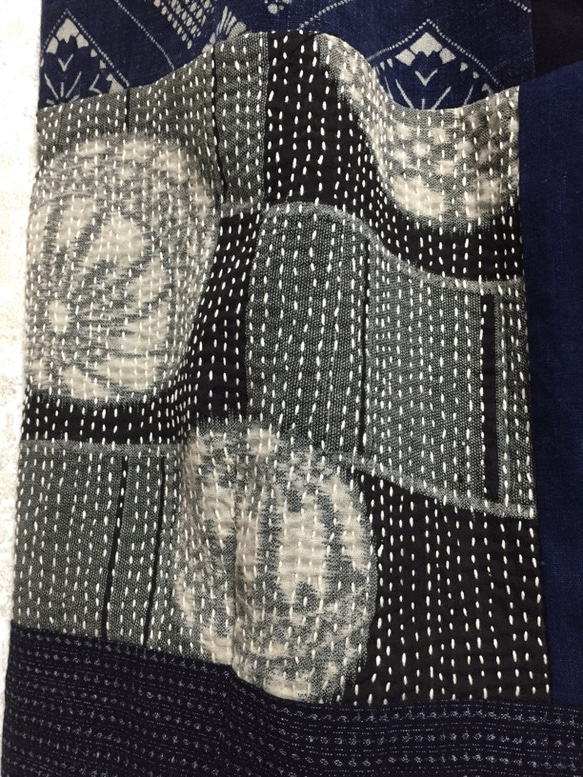手作り　綿　型染　絵絣　藍　刺し子　ガウチョパンツ 3枚目の画像