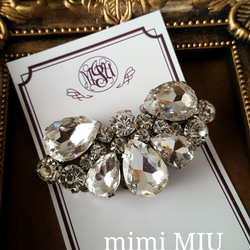 miu miu クリスタルブローチ　ビジュー ミドルクリスタルフラワービジューブローチ ブローチ mimi MIU