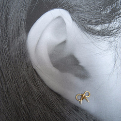 Silver Bow Ribbon studs 第4張的照片