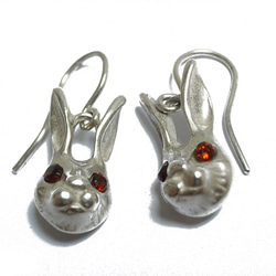 Silver Rabbit head hook earrings 1枚目の画像