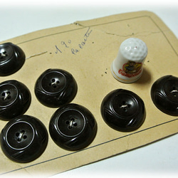 フランス　ヴィンテージ　コートボタン　デッドストック　黒　１個 2枚目の画像