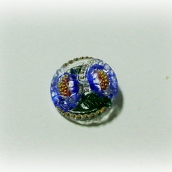 チェコ　ガラスボタン　青いお花　ブリオン使い　クリアガラス　直径2.7ｃｍ 1枚目の画像