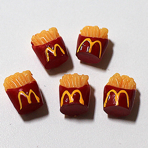 マクドナルド - マクドナルド ポテト🍟ネイルパーツ 5点1セット
