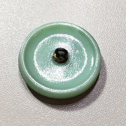 チェコ　ガラスボタン　ミントグリーン　花柄　直径2.7ｃｍ 3枚目の画像