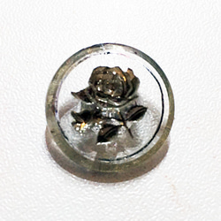 チェコ　ガラスボタン　直径1.8ｃｍ　クリア×シルバーローズ　薔薇 1枚目の画像