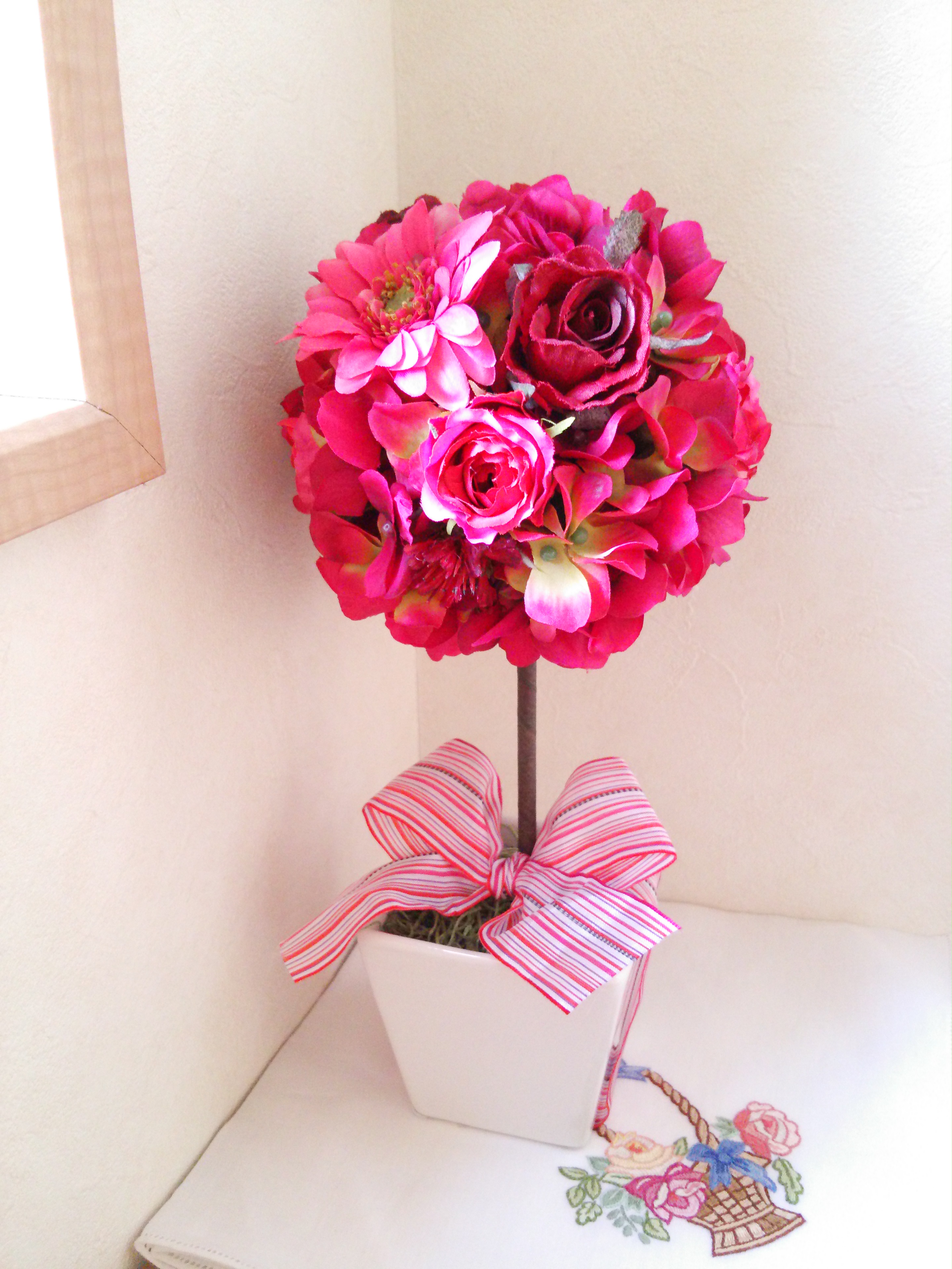 (受注製作受付中）アーティフィシャルフラワーのトピアリー