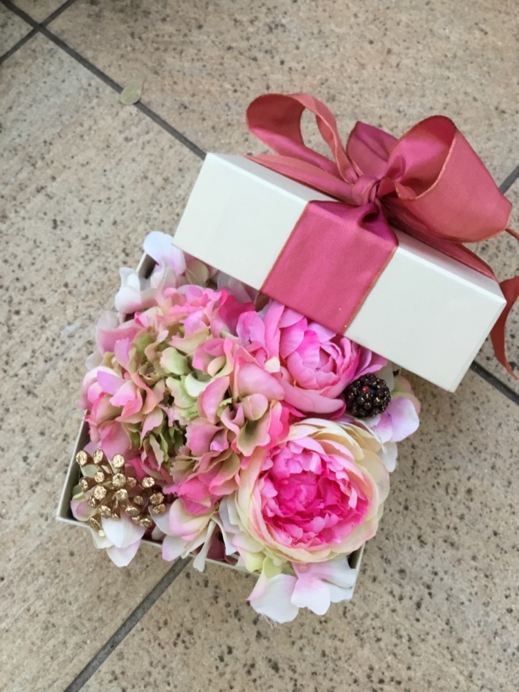 フラワーボックス・キュートレディなピンク