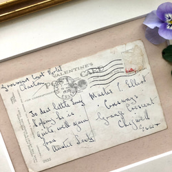 英国で出会った♪ 1935年消印入り ハグするふたりのポストカード  byマーベル・ルーシー・アトウェル 5枚目の画像
