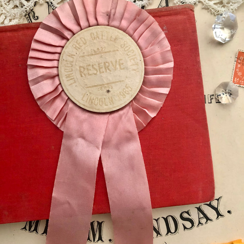 英国で出会った♪ 1965年製 ヴィンテージ ピンクのサテンリボンの