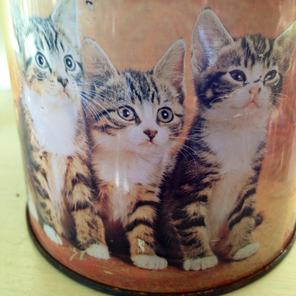 英国で出会った♪、 アンティークのネコ柄トフィー缶/Tin 2枚目の画像