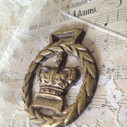 英国買い付け♪アンティーク 真鍮製金具 ホースブラス /王冠と月桂樹 2枚目の画像