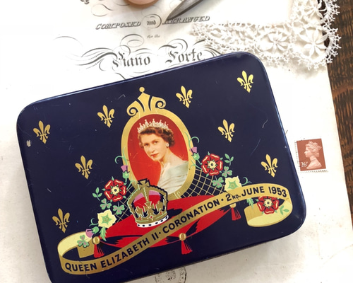 ハルシオンデイズ エリザベス女王 2002年 50周年即位記念 ボックス ハルシオンデイズ エリザベス女王 2002年 50周年即位記念 ボックス