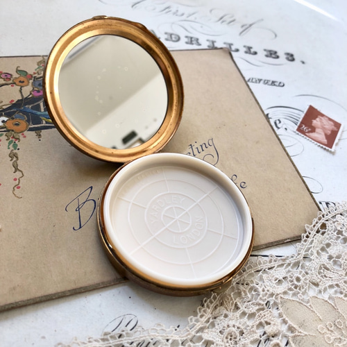 英国で出会った♪ アンティーク コンパクトミラー ヤードレイ社製