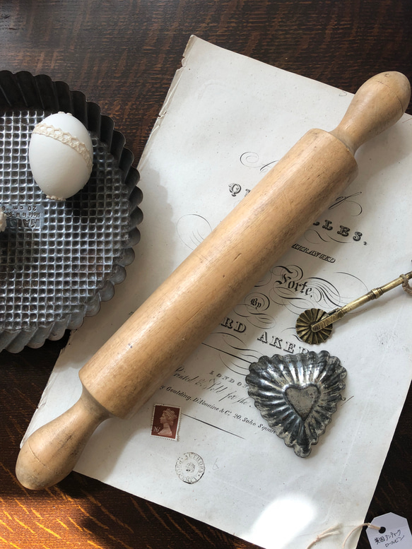 珍品 古い竹製 のし棒と入れ物 古民家 古道具 日本 アンティーク 麺棒 アンティーク麺棒 珍品 古い竹製 のし棒と入れ物 古民家 古道具 日本