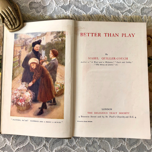 英国で出会った♪1910年代版 アンティークの本「BETTER  THAN PLAY」少女とフラワーバスケット 4枚目の画像