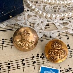 英国で出会った♪ アンティーク ジョージ5世の紋章 真鍮ボタンB /王冠/英国王室 26ｍｍ 10枚目の画像