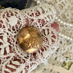 英国で出会った♪ アンティーク ジョージ5世の紋章 真鍮ボタンB /王冠/英国王室 26ｍｍ 9枚目の画像