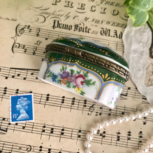 アンティーク ビンテージ 陶器 アクセサリーケース 筆入れ アメニティ