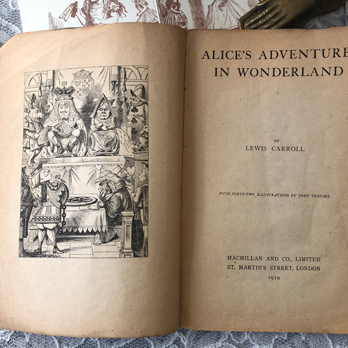 英国で出会った♪1910年版 アンティーク絵本「不思議の国のアリス