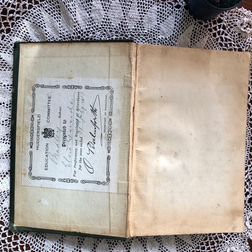古洋書 英国で出会った♪1911年出版 二人の少女の表紙 アンティーク