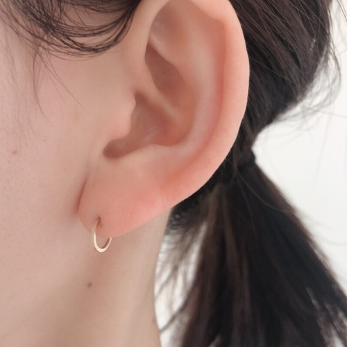 14kgf】8㎜ スクエアキャッチレスフープピアス #20 ピアス（フープ