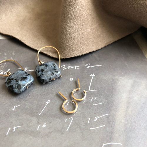 14kgf】8㎜ スクエアキャッチレスフープピアス #20 ピアス