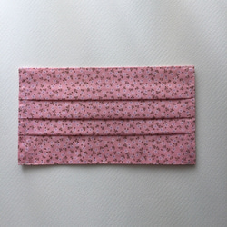 コットン100%プリーツマスクカバー（カバーのみ）ピンク小花 1枚目の画像