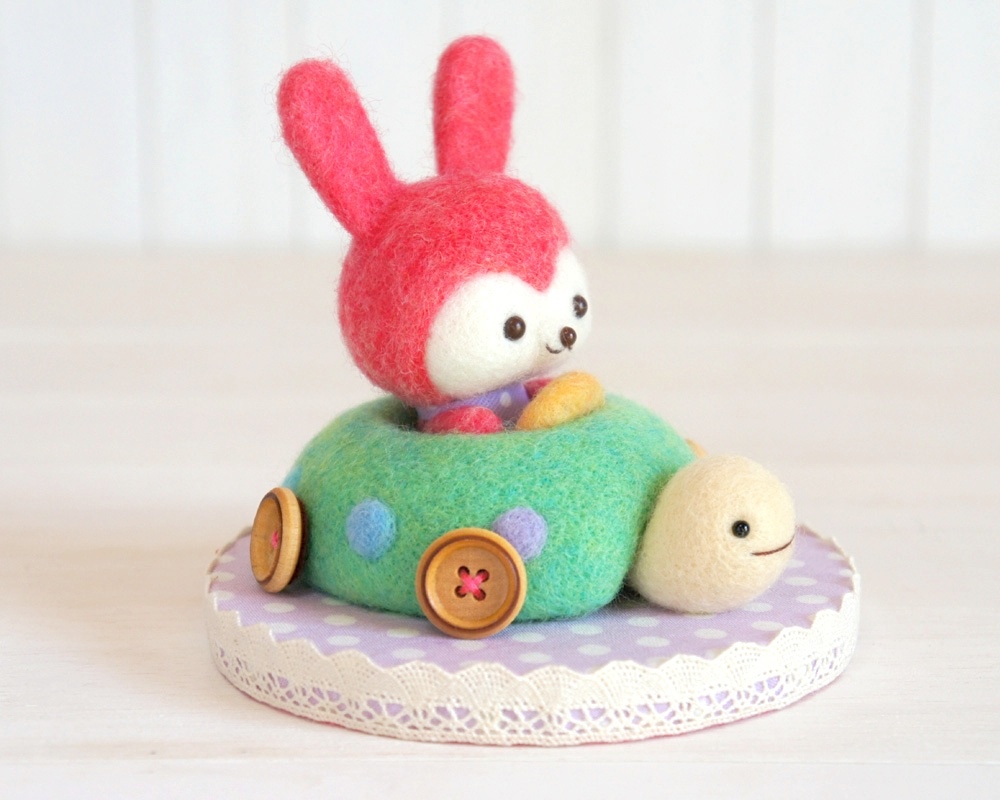 うさぎカーのうさくまちゃん 羊毛フェルト うさぎカーのうさくまちゃん