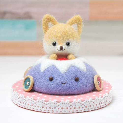 富士山カーに乗った柴くん 羊毛フェルト Chiku Chiku♪ 通販