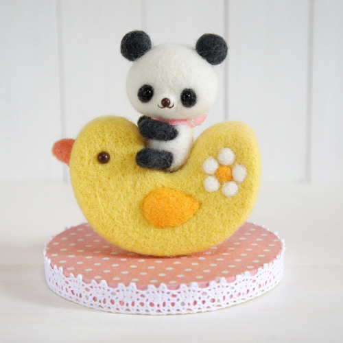 ひよこゆらゆら 羊毛フェルト Chiku Chiku♪ 通販 545301｜Creema