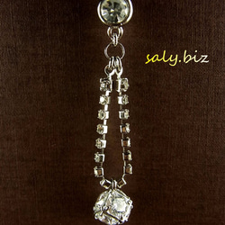 saly☆キュービックジルコニアとスワロフスキー☆イヤホンジャック 3枚目の画像
