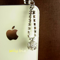 saly☆キュービックジルコニアとスワロフスキー☆イヤホンジャック 4枚目の画像