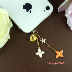 saly☆イヤホンジャック☆スワロフスキーと揺れるお花 3枚目の画像