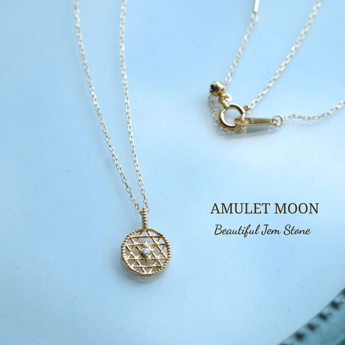 幾何学模様のネックレス 幾何学模様のピック型ネックレス】音楽好きさんにオススメ