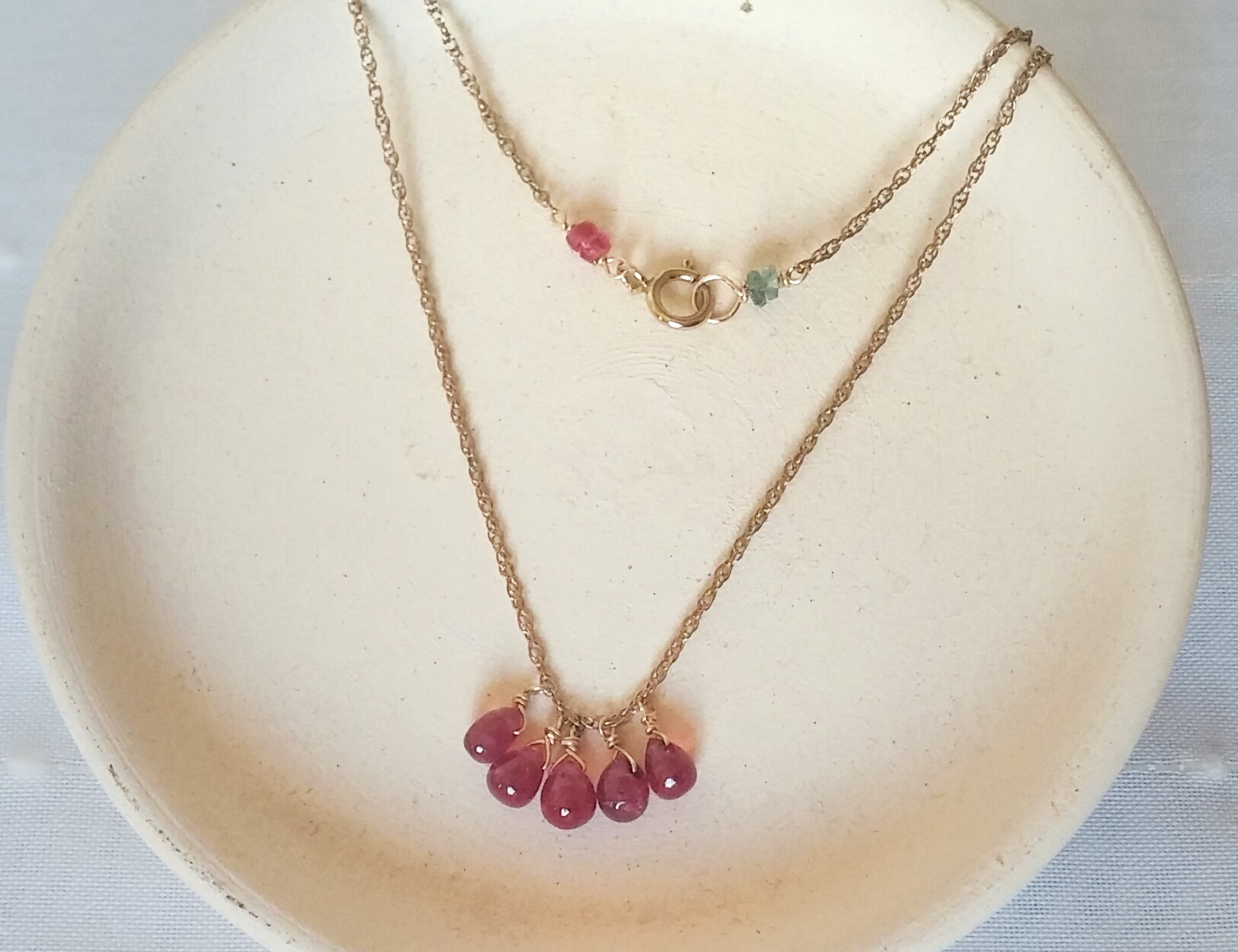 つぶつぶネックレス