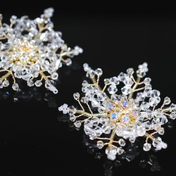 氷華 雪の結晶 きらめくスワロフスキークリスタルブローチ ブローチ