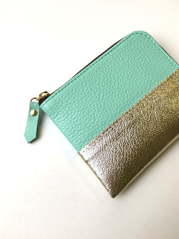 【バイカラー】本革のスリムなミニ財布　ミントグリーン×ライトゴールド 6枚目の画像