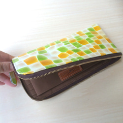細長的錢包，帶有彩色玻璃花紋L形黃色 第4張的照片