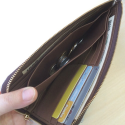 ゴートレザーのスリムな長財布　型押しシャンパンピンク 4枚目の画像