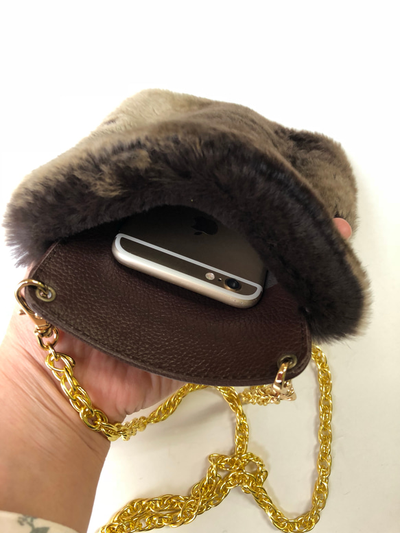 [購買數量有限！ ]皮革和兔毛mofumofu智能手機袋 第6張的照片