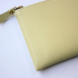 【レモンイエロー】牛本革のスリムなミニ財布　シュリンク　 3枚目の画像